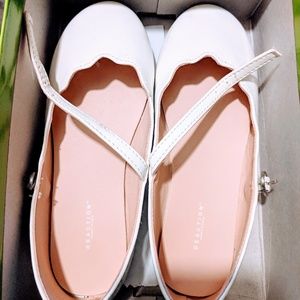 Kenneth cole reaction toddle girls 11.5 flats